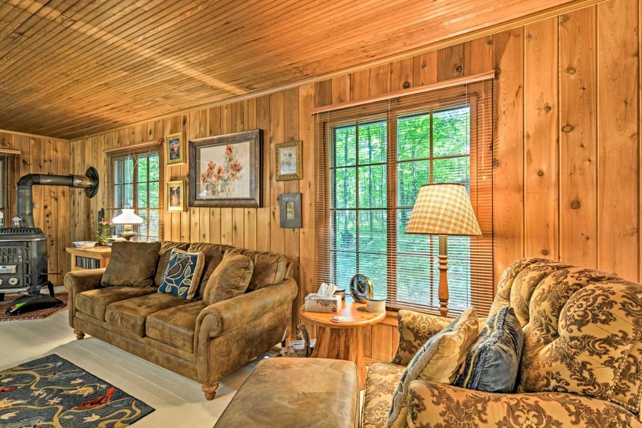 Pet-Friendly One Crow Cottage In Harbor Springs! Екстериор снимка
